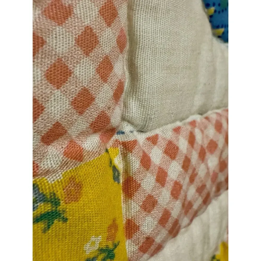 Vintage Handmade Dresden Plate Quilt 94x72 Hand Quilted Pastel Applique